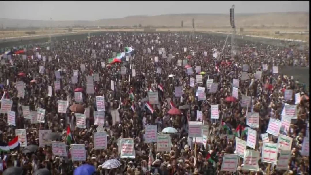  صعدة تنتصر لغزة.. تظاهرات حاشدة في أكثر من 22 ساحة تحت شعار "مع غزة العزة تعبئة واستنفار"