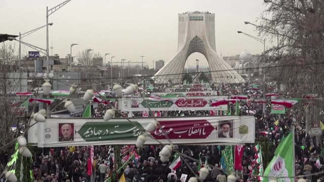 مسيرات مليونية في إيران احتفالا بالذكرى السابعة والأربعين لانتصار الثورة الإسلام